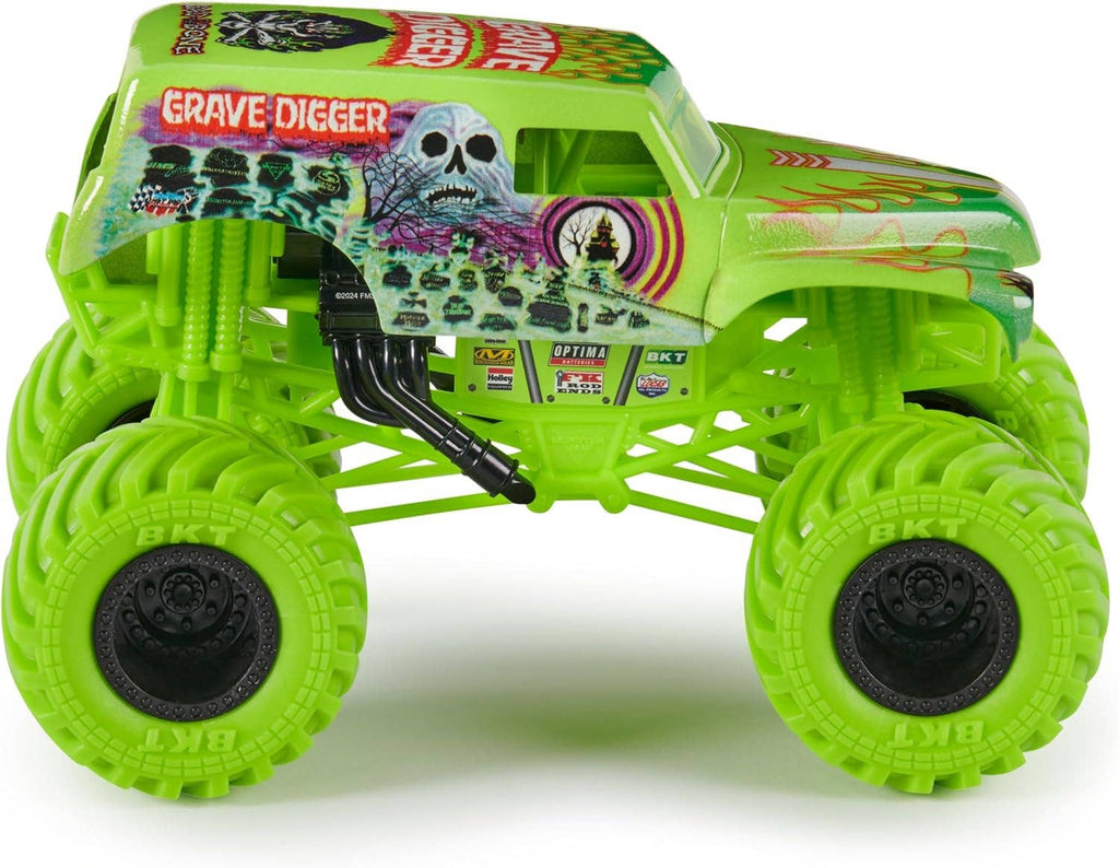 Monster Jam, Grave Digger Die-Cast Vehicle, 1:24 Scale